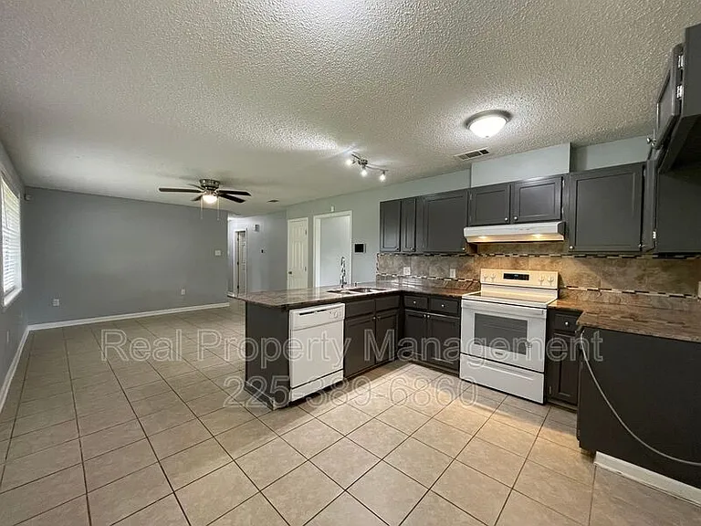 15482 Patricia Dale Dr — Photo 7
