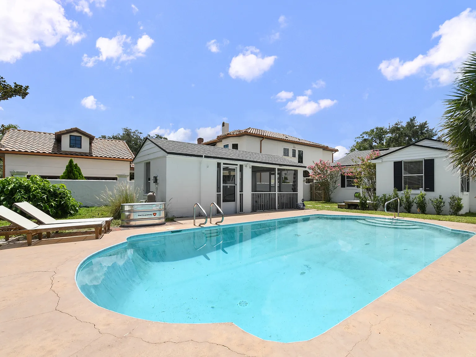 637 Pansy Ave — Photo 3