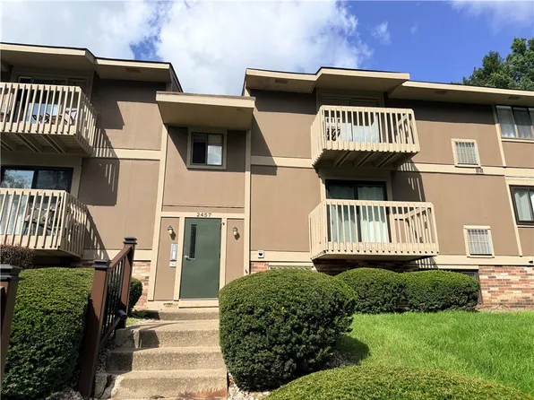 2457 Brook Ledge Rd APT 32A, Bridgeville, PA 15017