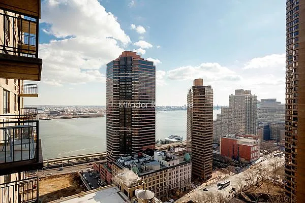 Rented by Mirador Real Estate | media 47