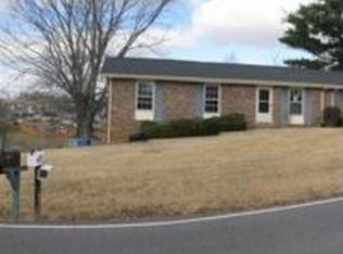 1510 Ben Gamble Rd, Jonesborough, TN 37659