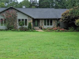 6595 Wh Stowe Rd, Clover, SC 29710