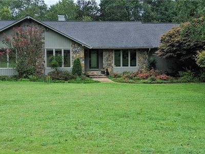 6595 Wh Stowe Rd, Clover, SC, 29710