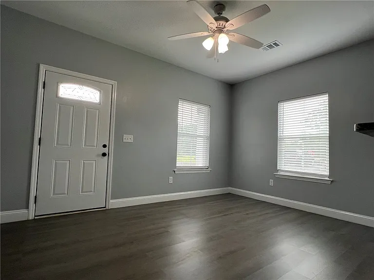 1518 Swamp Rd SE — Photo 8