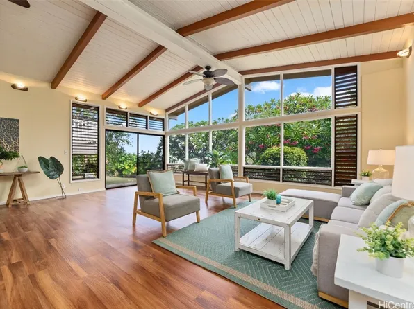 4933 Waa St, Honolulu, HI 96821