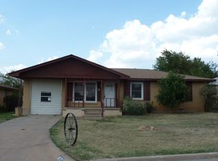 3825 NW Columbia Ave, Lawton, OK 73505