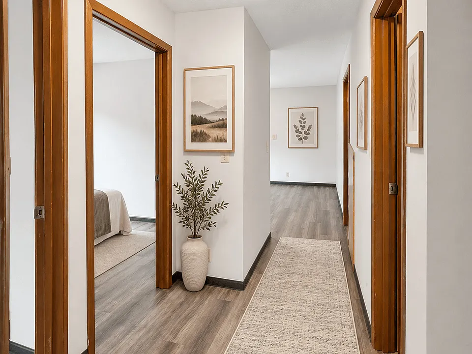 222 6th St SW