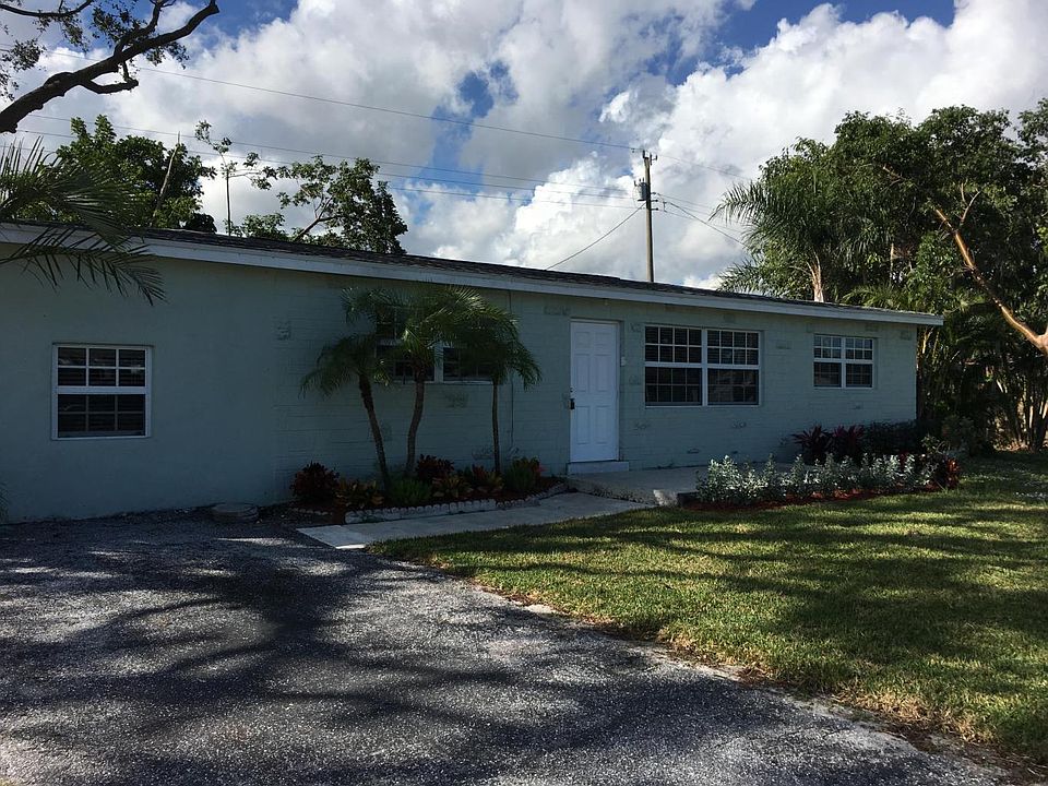 1st image of 1593 Live Oak Dr