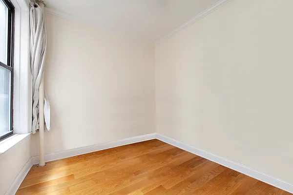 Rented by Douglas Elliman | media 10