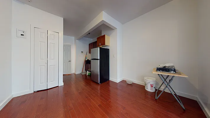 Rented by Bond New York | media 5