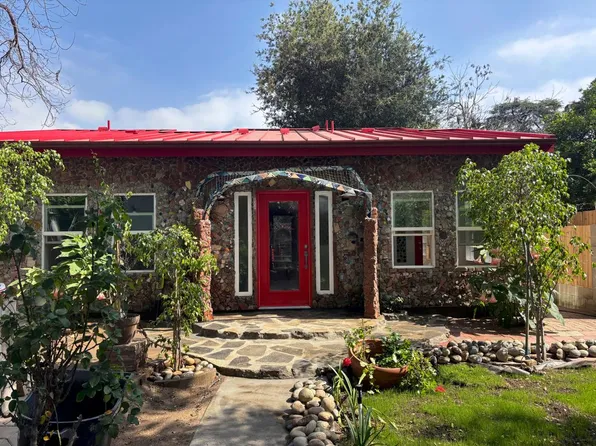 1802 N Raymond Ave, Pasadena, CA 91103