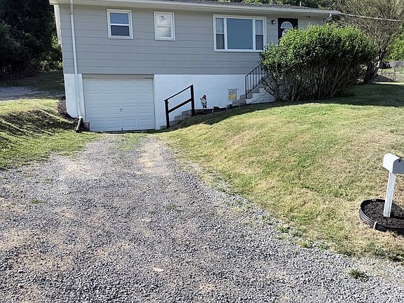 2nd image of 100 Serpentine St