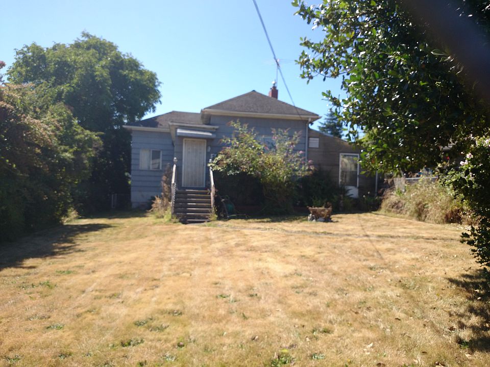 2nd image of 2841 SW Yancy St
