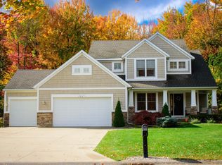 16471 W Willow Dr, Spring Lake, MI 49456