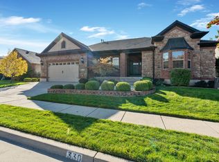 330 W Paradiso Ln, Centerville, UT 84014