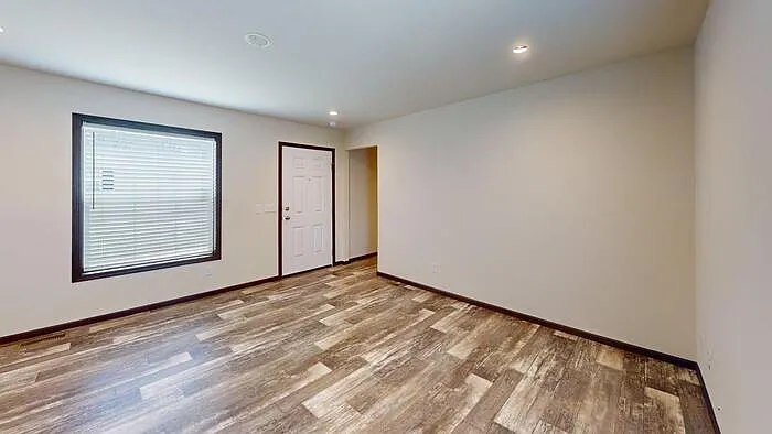 109 American Ave — Photo 14