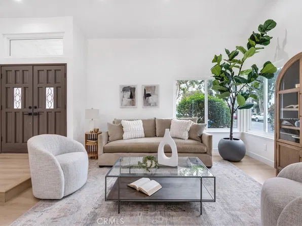 20657 Septo St, Chatsworth, CA 91311