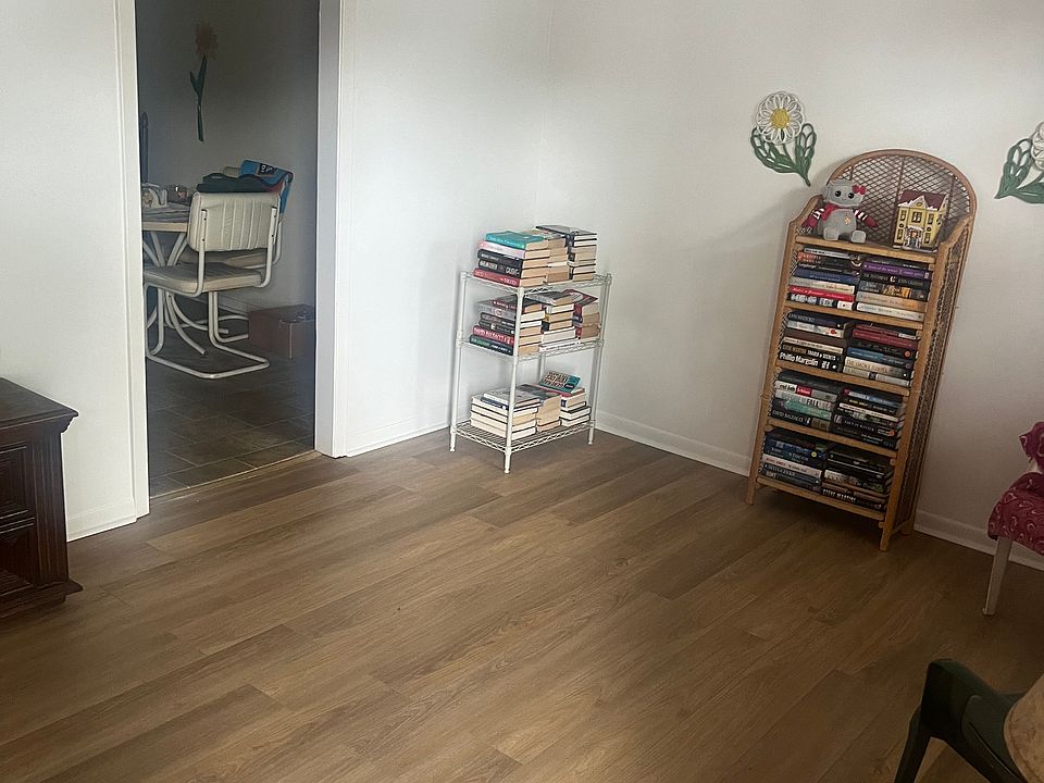 2nd image of 4700 Upchurch Rd APT 1