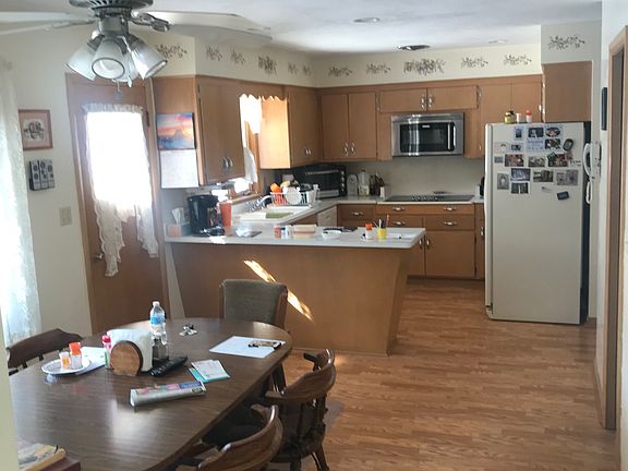5th image of 1017 Roosevelt Dr
