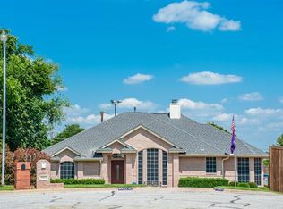 3801 Schoolside Ct, Arlington, TX 76016