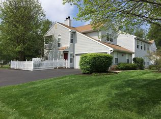 568 Cedar Hollow Dr, Yardley, PA 19067