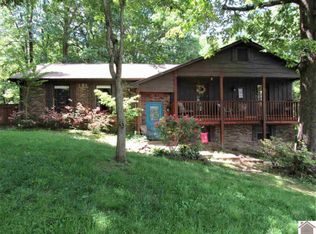 250 Briarwood Dr, Paducah, KY 42003