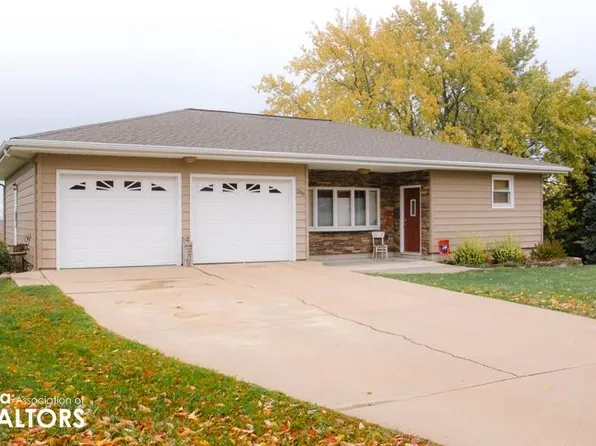 206 Skyline Dr, Coon Rapids, IA 50058