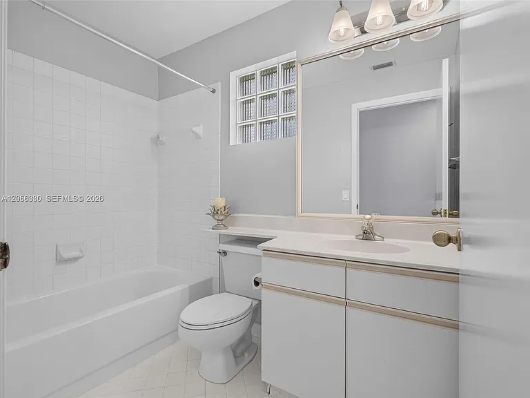 1520 Seabay Rd — Photo 71