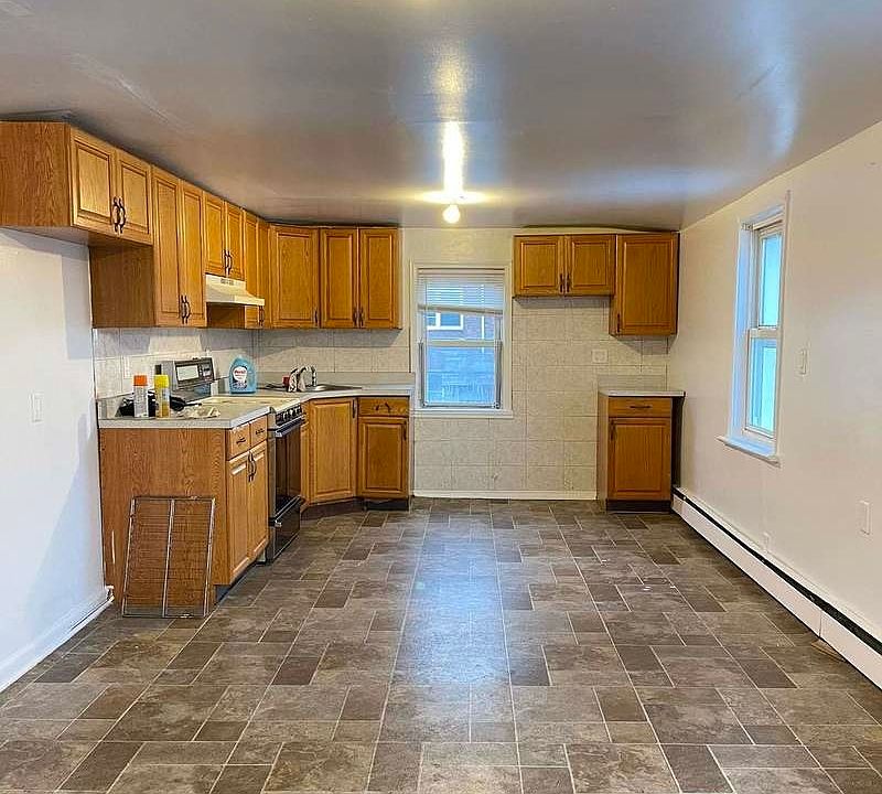 1st image of 149 Bay 8 St #2