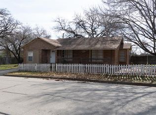 6400 Greenlee St, Fort Worth, TX 76112