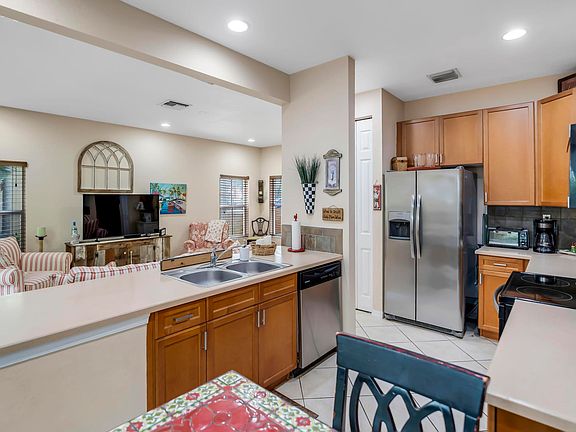 4th image of 183 Lake Monterey Cir