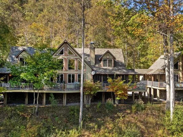 633 River Trail Ln, Lewisburg, WV 24901