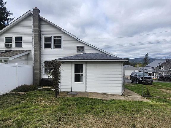 2nd image of 74 Laurel St