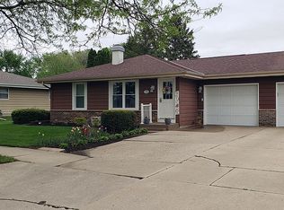 1106 N Wuthering Hills Dr #A, Janesville, WI 53546