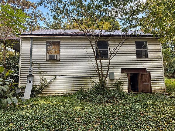 2nd image of 5500 Magazine Rd