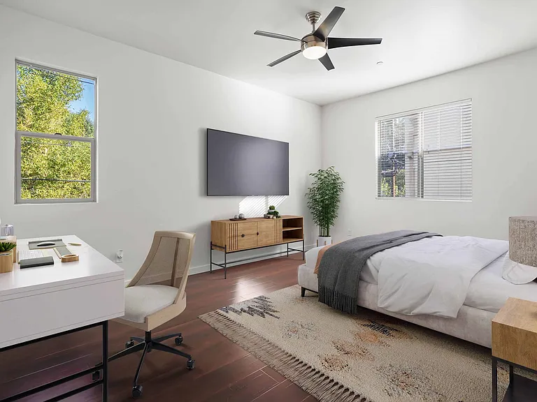 6462 Woodley Ave — Photo 12