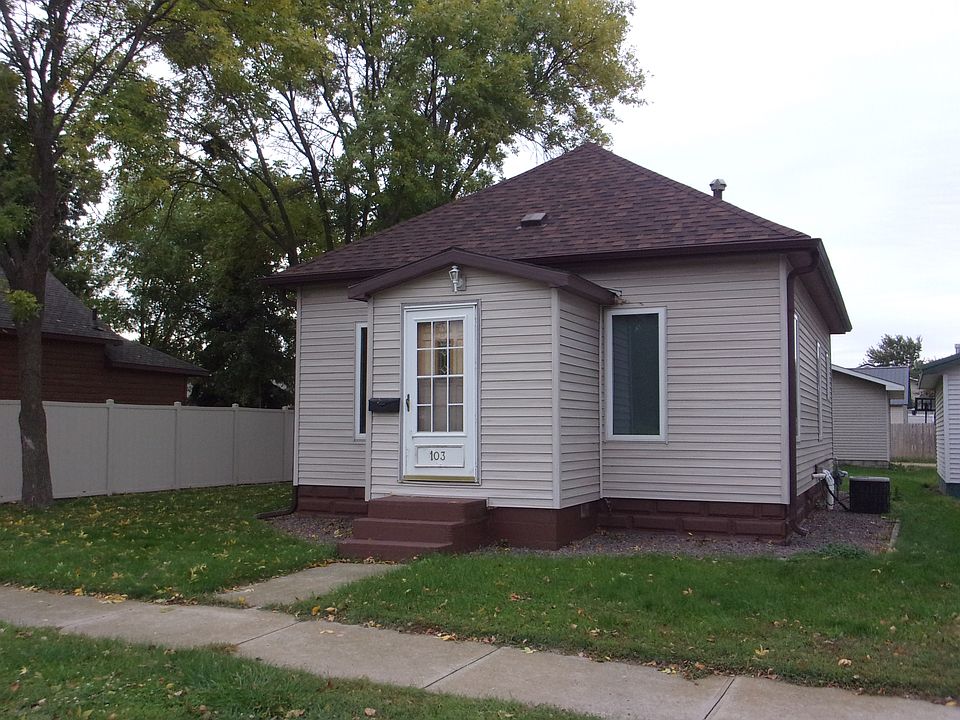 Front view of home