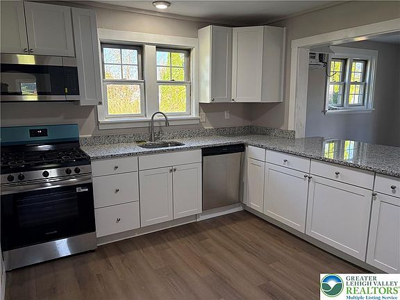 5th image of 3051 Keystone St