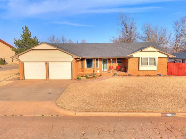 1321 S Oak St, Kingfisher, OK 73750