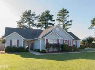 164 Carnaby St, Warner Robins, GA 31088