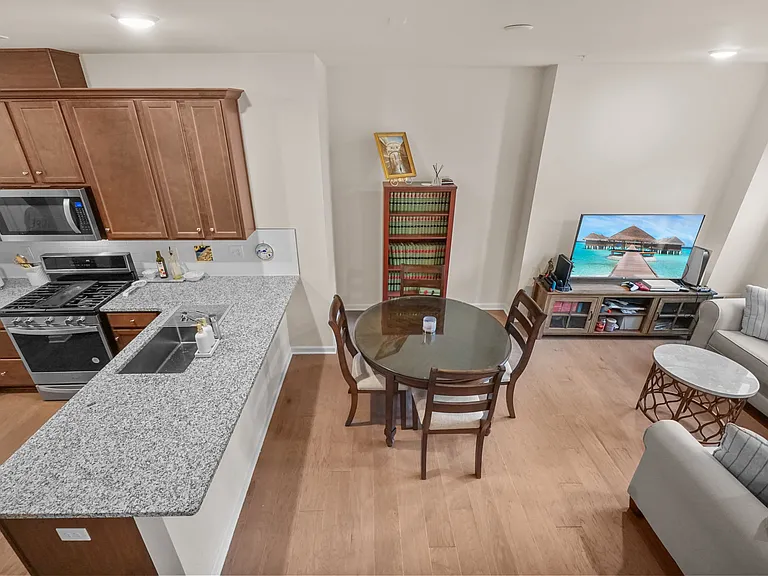 54 Arnold Dr — Photo 7