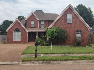 8880 Shellflower Dr, Southaven, MS 38671