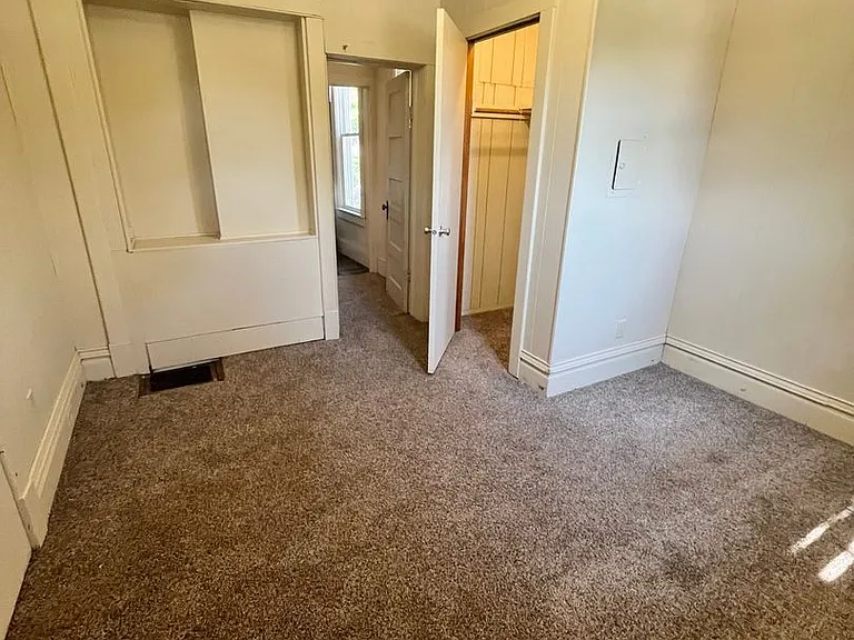 614 S 2nd Ave — Photo 11