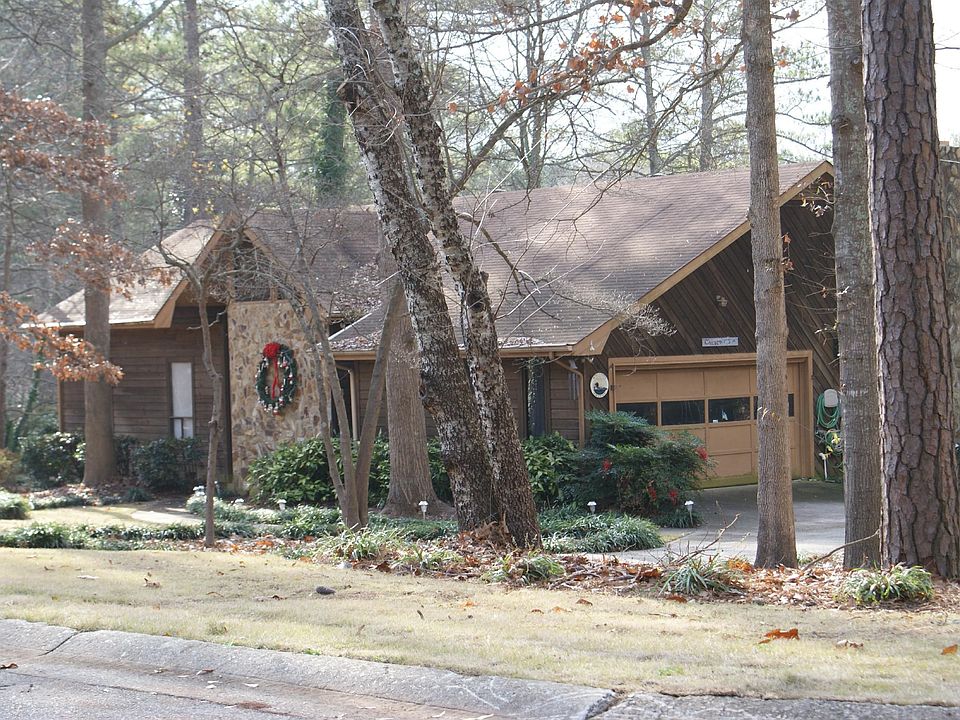 Front of Bamby Lane