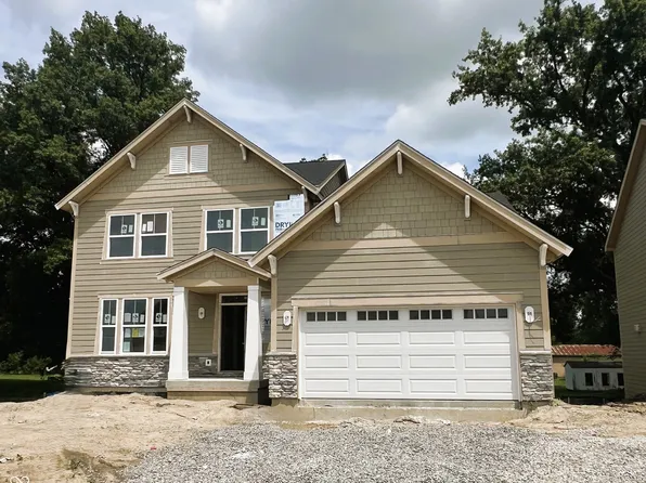9558 Hemingway Dr, Indianapolis, IN 46239