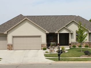 207 Donkel Ct, Cottage Grove, WI 53527