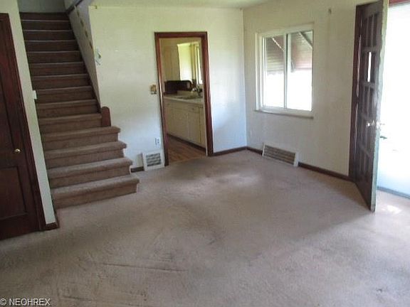 4th image of 103 Moorewood Ave