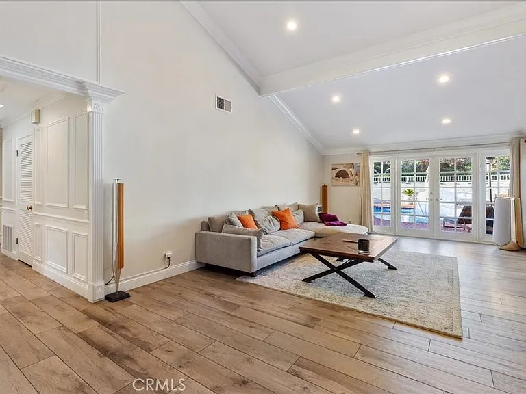 8 Sandbar Dr — Photo 6
