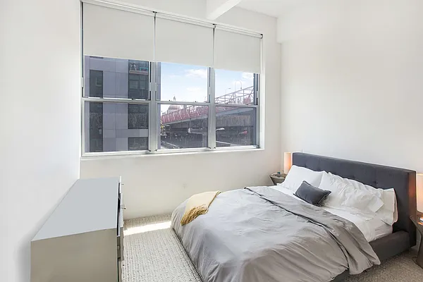 Rented by Golden Lioness Corp | media 15