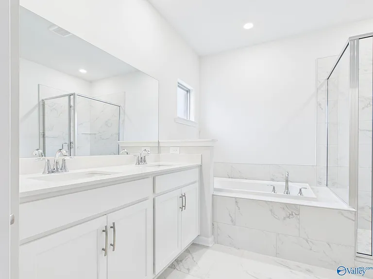 17993 Longleaf Dr — Photo 13